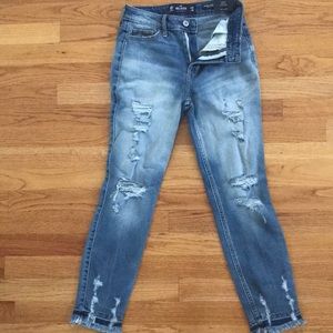 *Brand New* Hollister Distressed Jeans